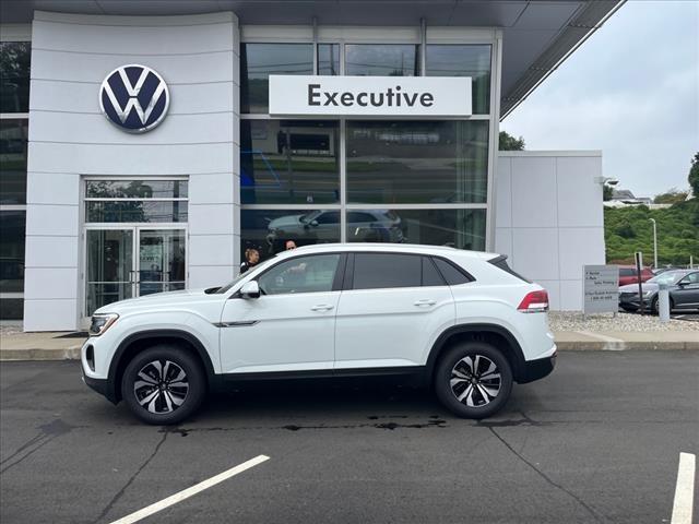 new 2024 Volkswagen Atlas Cross Sport car, priced at $40,991