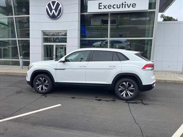 new 2024 Volkswagen Atlas Cross Sport car, priced at $40,991