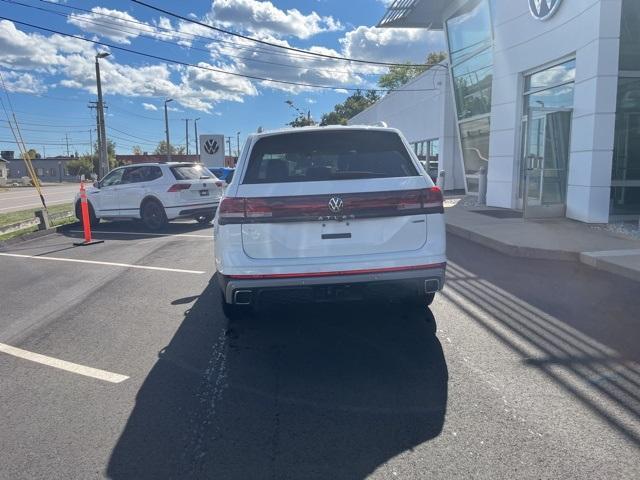 new 2024 Volkswagen Atlas car, priced at $49,336