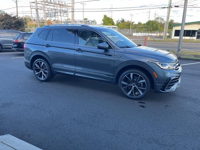 new 2024 Volkswagen Tiguan car, priced at $41,993