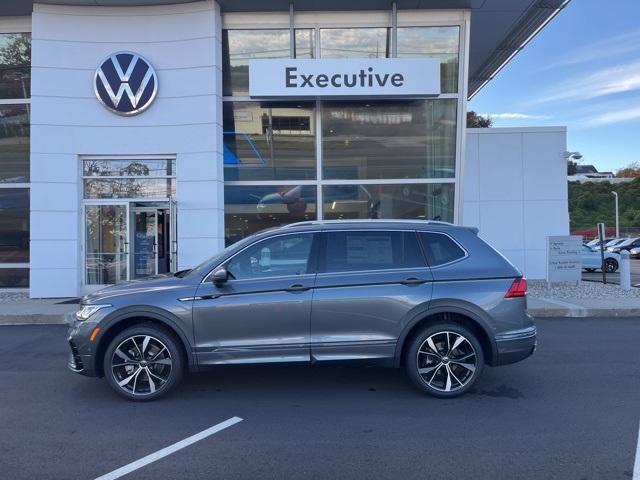 new 2024 Volkswagen Tiguan car, priced at $41,993