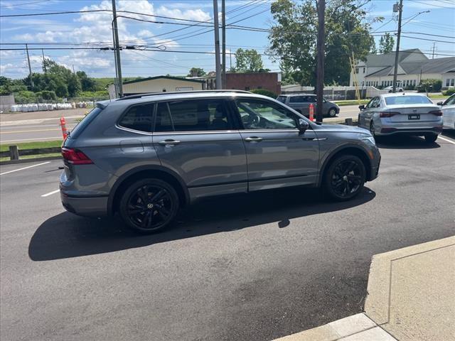 new 2024 Volkswagen Tiguan car, priced at $39,403