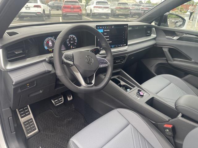 new 2025 Volkswagen Tiguan car, priced at $36,749