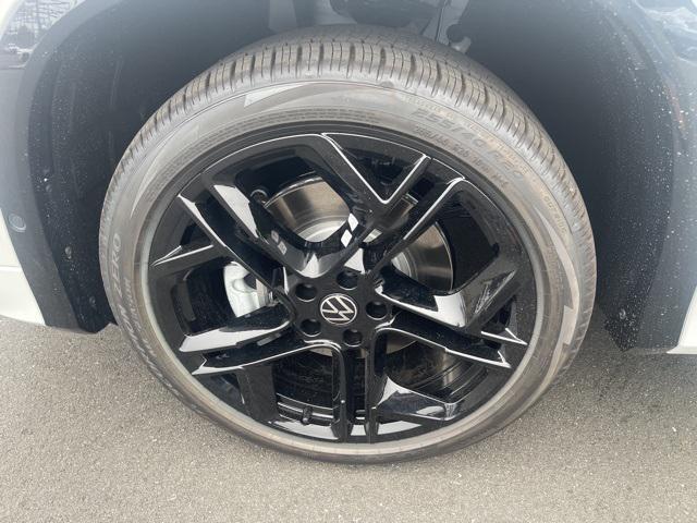 new 2025 Volkswagen Tiguan car, priced at $36,749