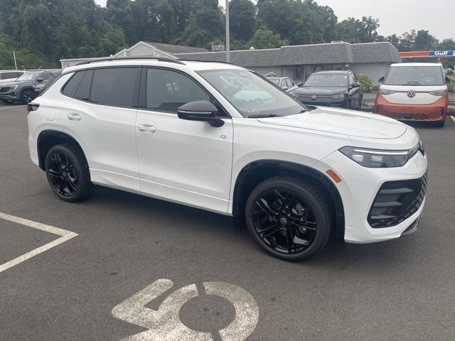 new 2025 Volkswagen Tiguan car, priced at $36,749