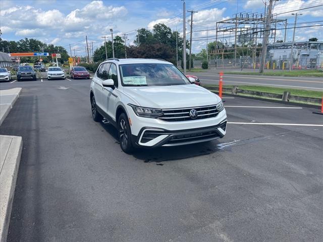 new 2024 Volkswagen Tiguan car, priced at $33,659