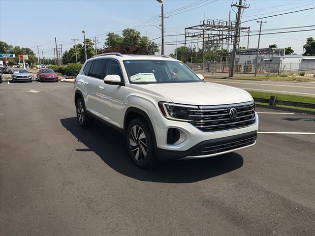 new 2024 Volkswagen Atlas car, priced at $52,701