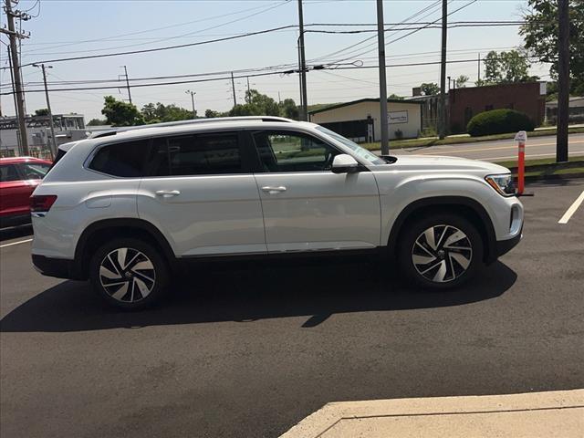 new 2024 Volkswagen Atlas car, priced at $52,701