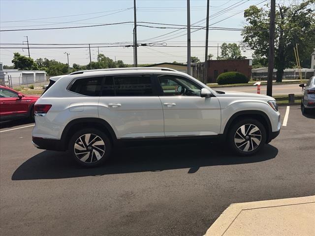 new 2024 Volkswagen Atlas car, priced at $52,701