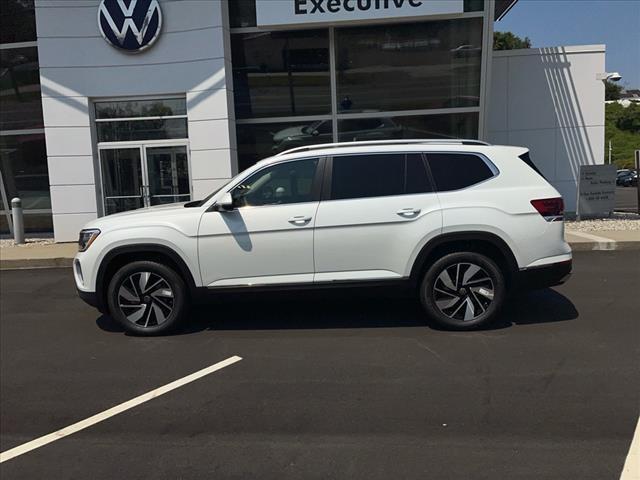 new 2024 Volkswagen Atlas car, priced at $52,701