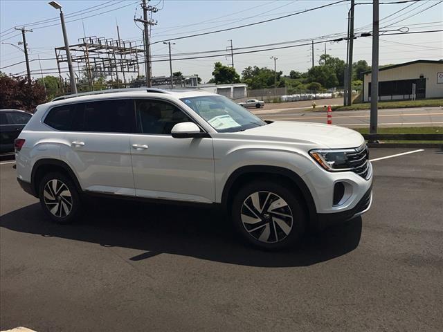 new 2024 Volkswagen Atlas car, priced at $52,701