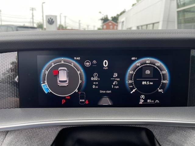 new 2025 Volkswagen Tiguan car, priced at $32,052