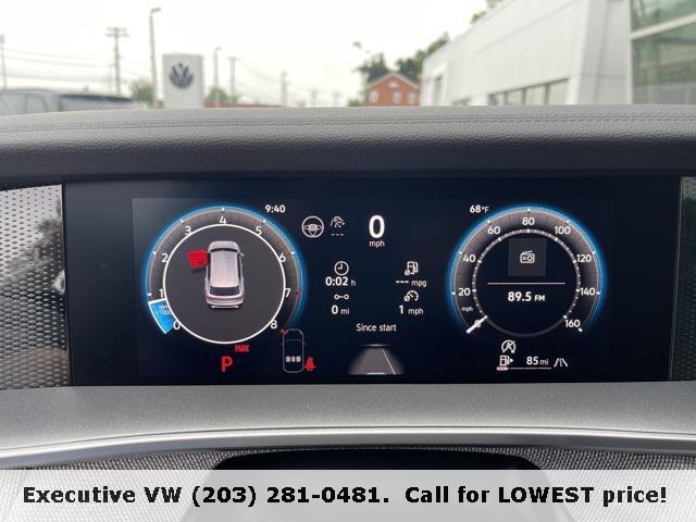 new 2025 Volkswagen Tiguan car, priced at $32,052