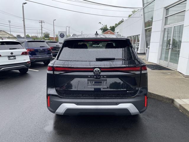 new 2025 Volkswagen Tiguan car, priced at $32,052
