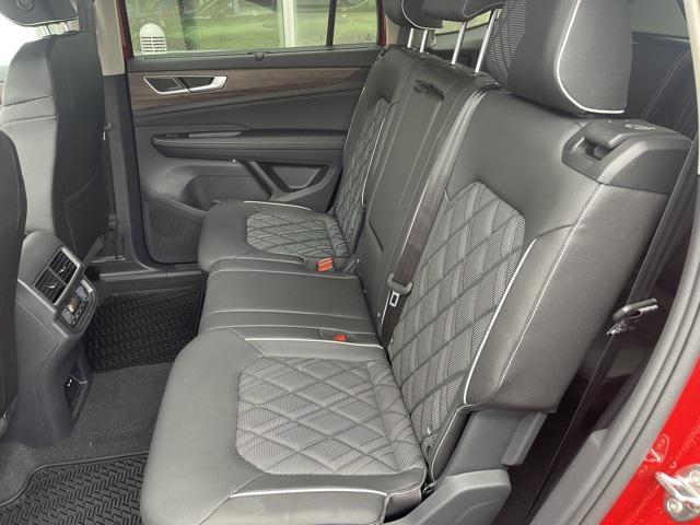 new 2025 Volkswagen Atlas car, priced at $54,433