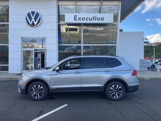 new 2024 Volkswagen Tiguan car, priced at $33,449