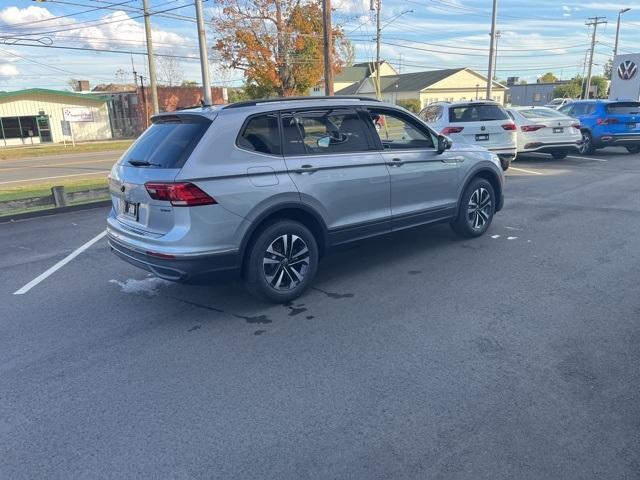 new 2024 Volkswagen Tiguan car, priced at $33,449