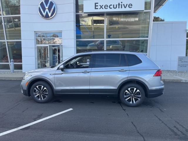 new 2024 Volkswagen Tiguan car, priced at $33,449