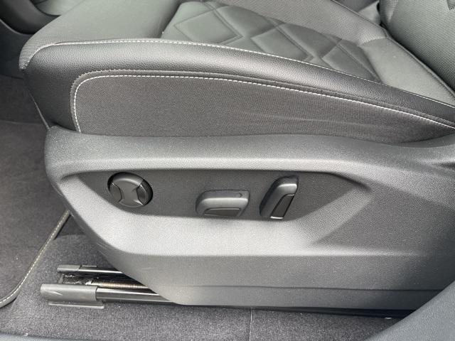 used 2024 Volkswagen Atlas car, priced at $36,994