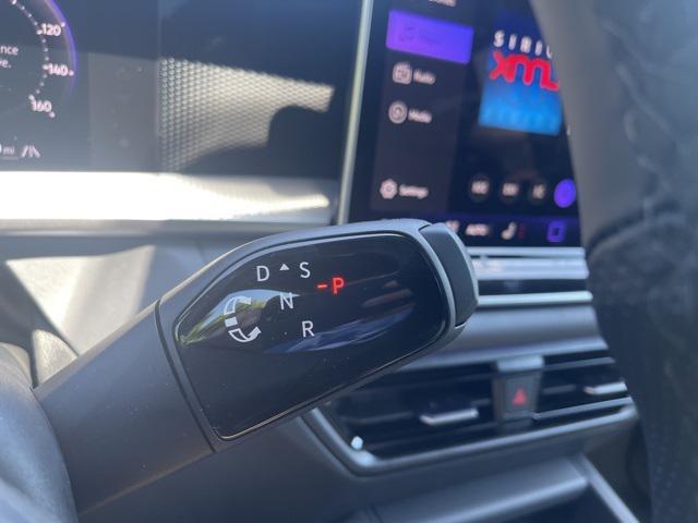 new 2025 Volkswagen Tiguan car, priced at $37,993