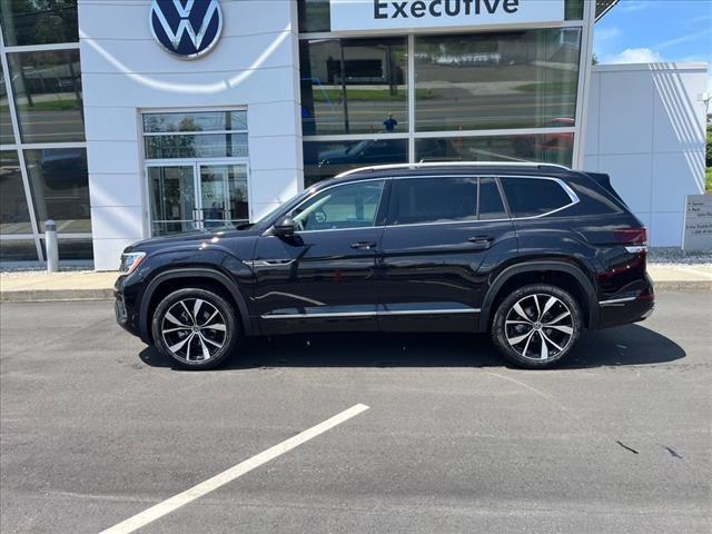 new 2024 Volkswagen Atlas car, priced at $55,794