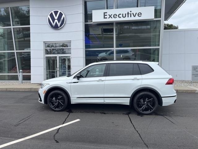 new 2024 Volkswagen Tiguan car, priced at $39,004