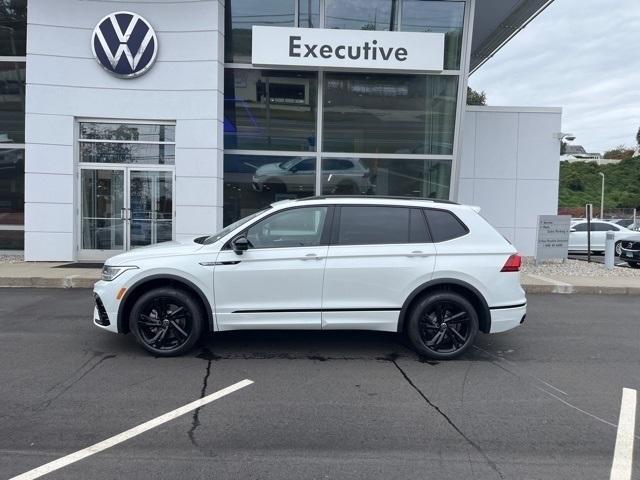 new 2024 Volkswagen Tiguan car, priced at $39,004