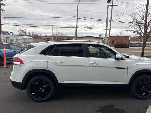 new 2025 Volkswagen Atlas Cross Sport car, priced at $43,508