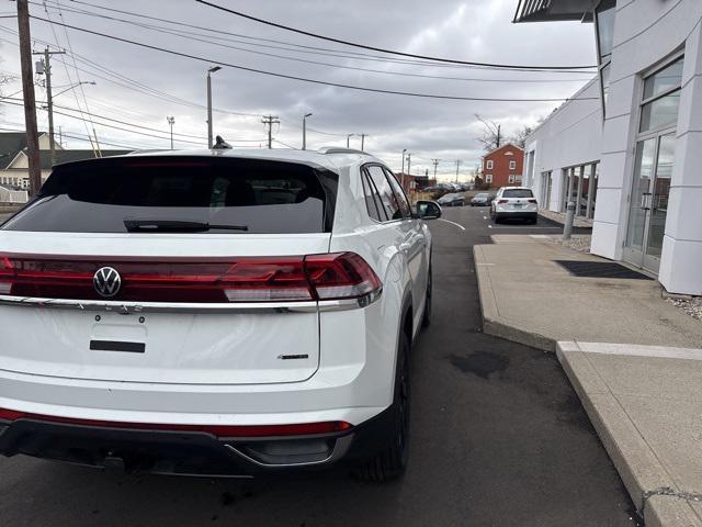 new 2025 Volkswagen Atlas Cross Sport car, priced at $43,508