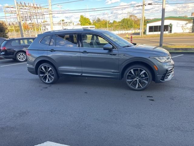 new 2024 Volkswagen Tiguan car, priced at $41,391