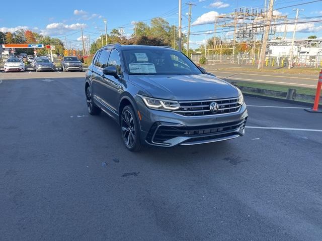 new 2024 Volkswagen Tiguan car, priced at $41,391