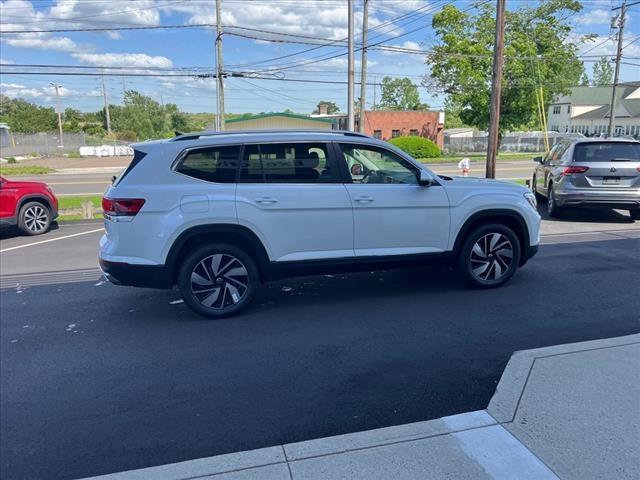 new 2024 Volkswagen Atlas car, priced at $52,006