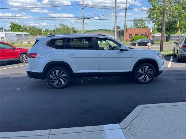 new 2024 Volkswagen Atlas car, priced at $52,006