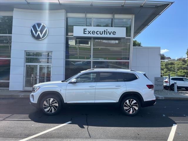 new 2024 Volkswagen Atlas car, priced at $52,006