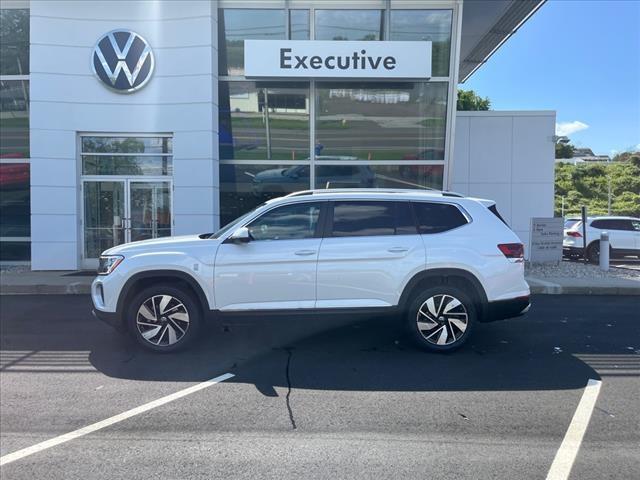 new 2024 Volkswagen Atlas car, priced at $52,006