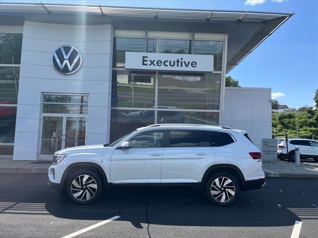 new 2024 Volkswagen Atlas car, priced at $52,006