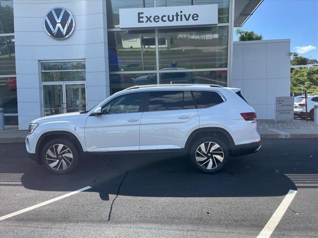 new 2024 Volkswagen Atlas car, priced at $52,006