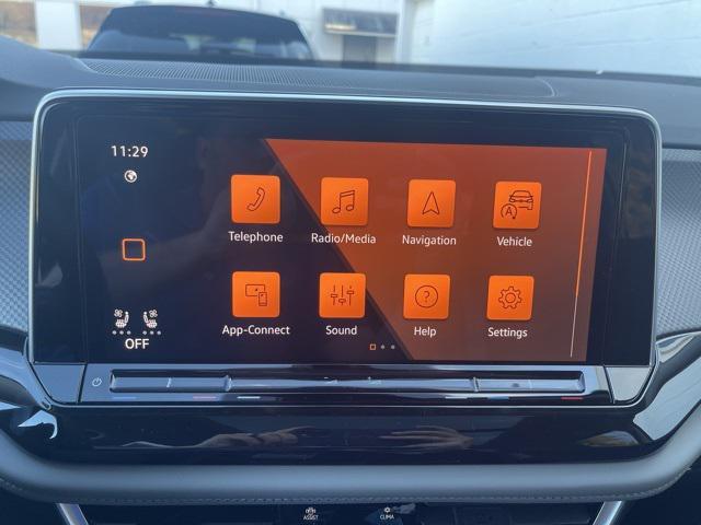 new 2026 Volkswagen Atlas car, priced at $47,670