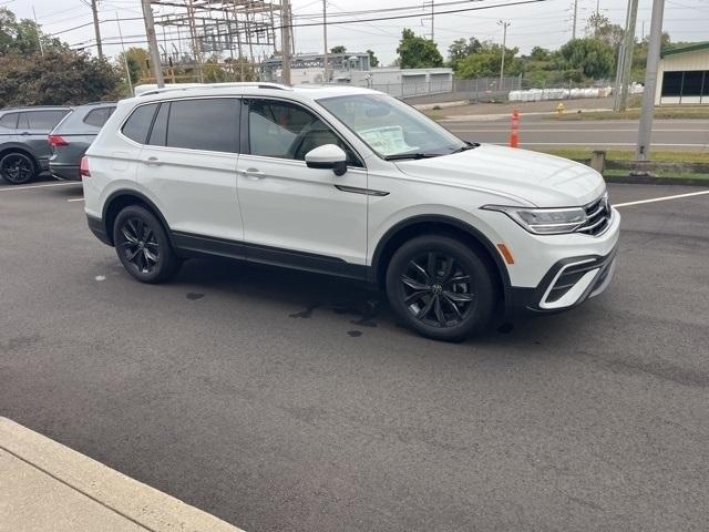 new 2024 Volkswagen Tiguan car, priced at $36,811