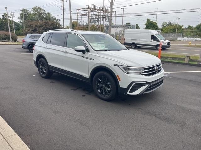 new 2024 Volkswagen Tiguan car, priced at $36,811