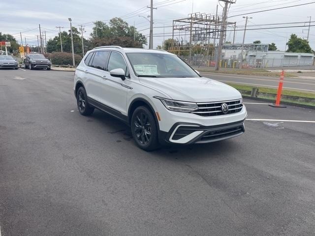 new 2024 Volkswagen Tiguan car, priced at $36,811