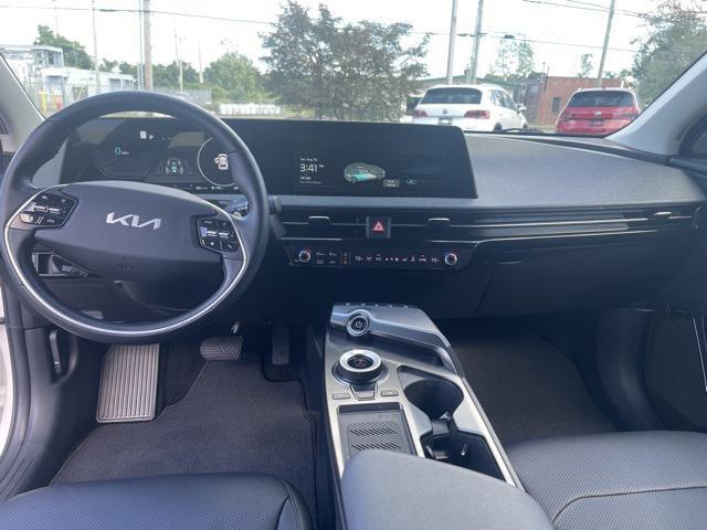 used 2022 Kia EV6 car, priced at $25,819