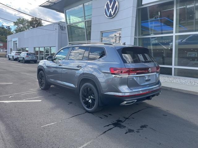 new 2024 Volkswagen Atlas car, priced at $47,987