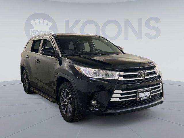 used 2019 Toyota Highlander car, priced at $26,500