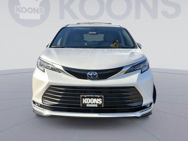 new 2024 Toyota Sienna car, priced at $55,024