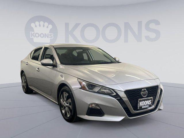 used 2020 Nissan Altima car, priced at $13,500