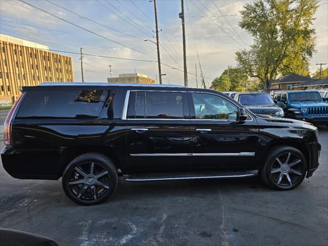 used 2016 Cadillac Escalade ESV car, priced at $17,125