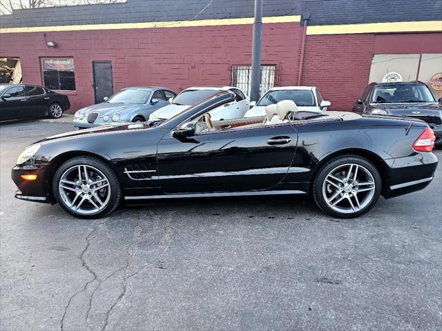 used 2009 Mercedes-Benz SL-Class car, priced at $23,325