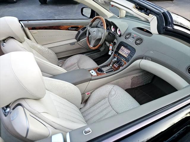 used 2009 Mercedes-Benz SL-Class car, priced at $23,325