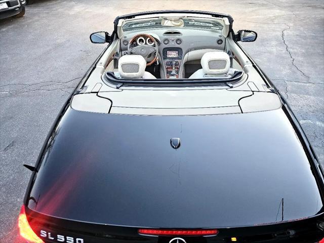 used 2009 Mercedes-Benz SL-Class car, priced at $23,325